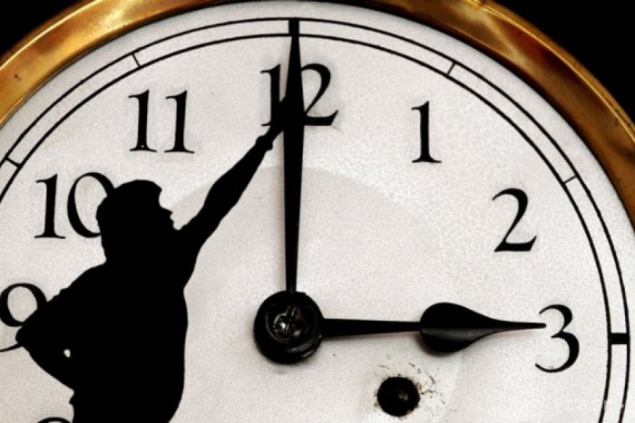 Ilustračný obrázok k článku V nedeľu sa mení čas: Pospíme si o hodinu menej