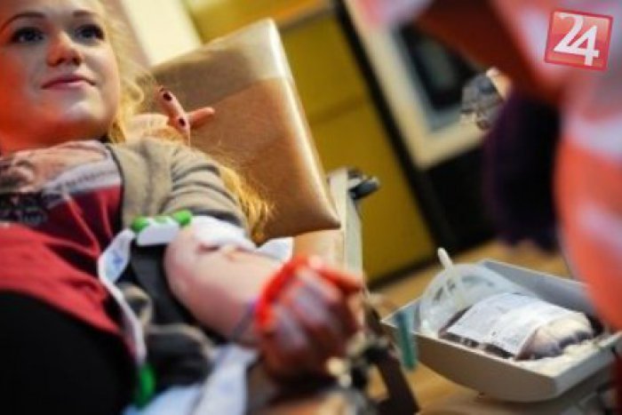 Ilustračný obrázok k článku Začína sa Valentínska kvapka krvi: Darovať krv môžete aj v školách