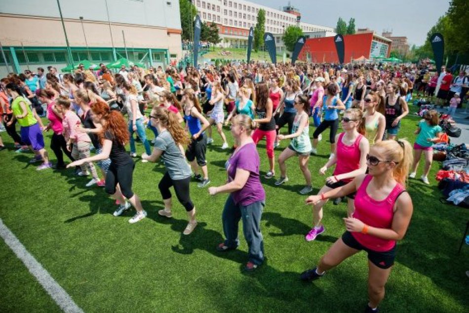 Obrazom: V Bratislave vznikol dievčenský rekord v tancovaní
